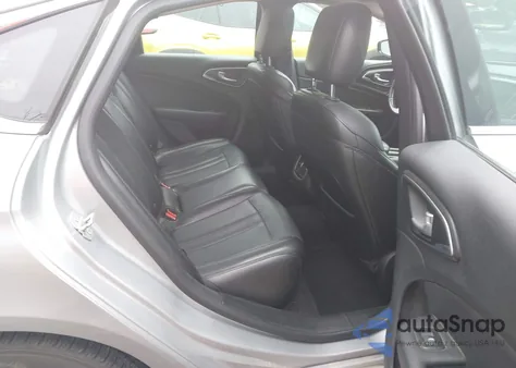 2015 Chrysler 200 C из США, поврежденный, VIN 1C3CCCCG2FN700570